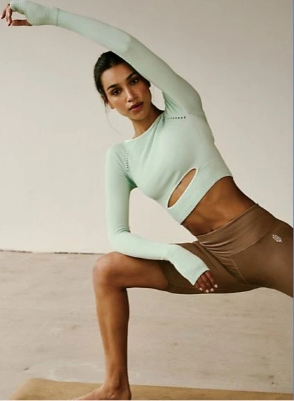 NYLON-LIKE SORONA BLENDS THE SOFTNESS OF NYLON TO UNLOCK A NEW BREATHABLE PASSWORD